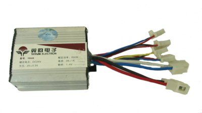 24-volt-350w-universal-controller-29.png