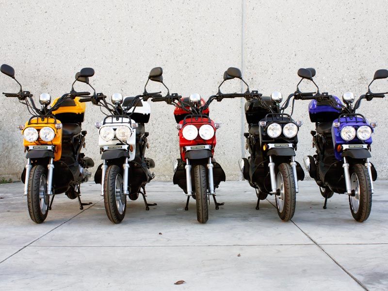 50cc-automatic-gas-street-legal-moped-style-scooter-78.png