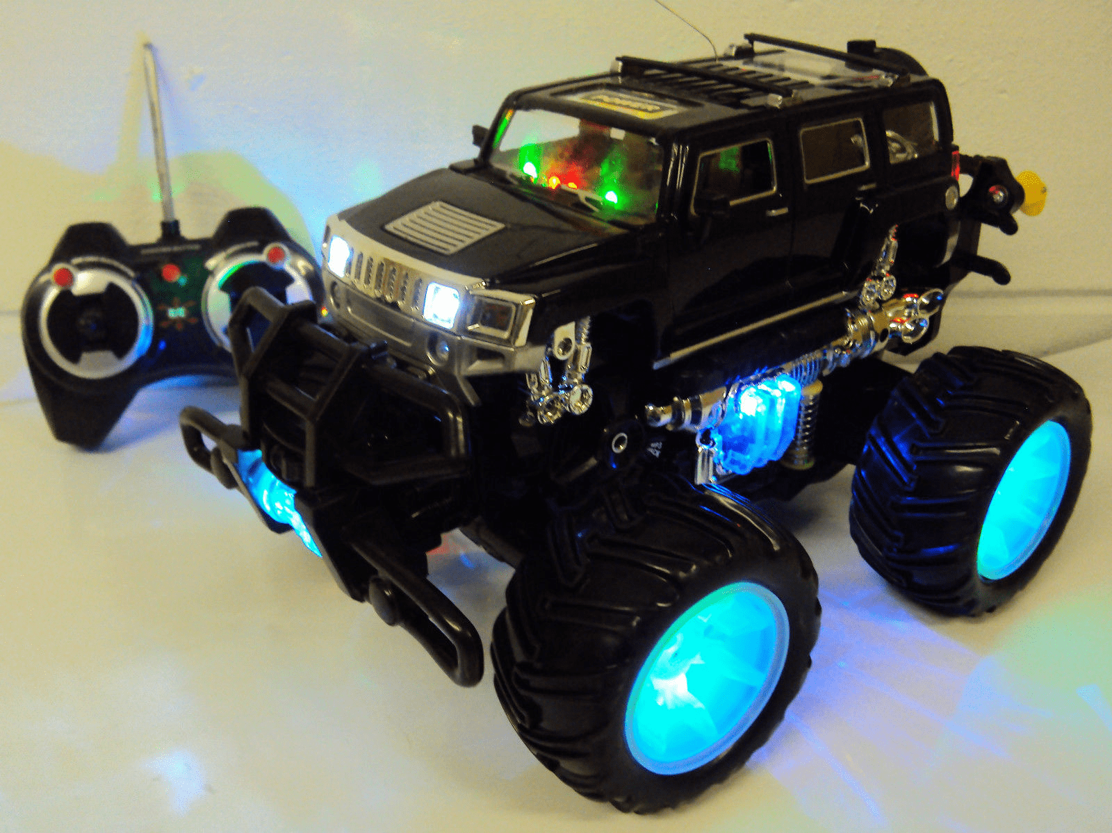 big-rc-hummer-h2-monster-truck-w-mp3-ipod-hook-up-engine-sounds-motorized-doors-best-rc-truck-76.png