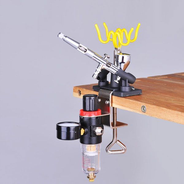 clamp-on-table-mount-4-airbrush-holder-station-53.png