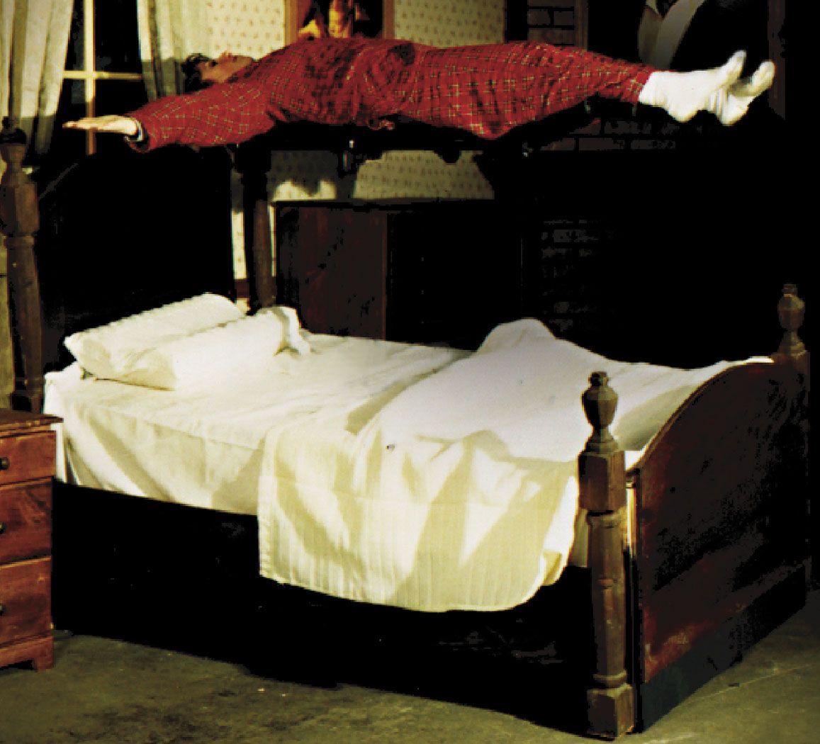 exorcist-bed-costume-20.png