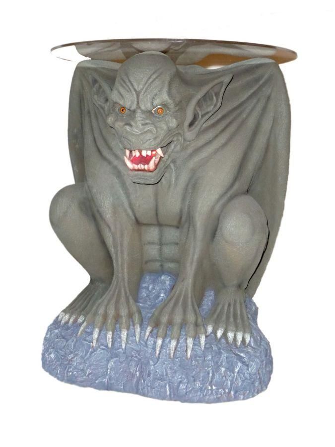 gargoyle-table-smoking-35.png