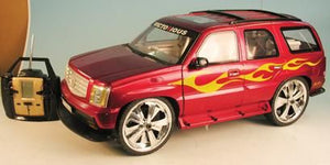 huge-remote-control-rc-cadillac-escalade-measures-almost-3-feet-long-and-plays-mp3-s-too-51.png