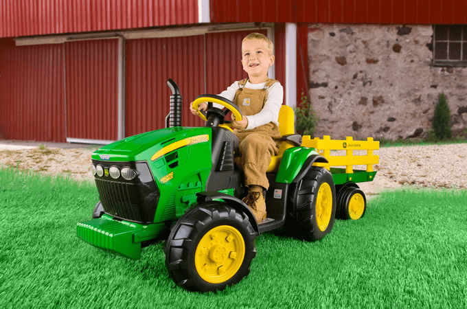 john-deere-diesel-ride-on-tractor-w-trailer-radio-50.png