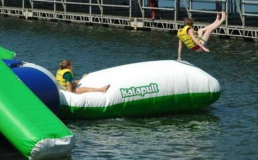 katapult-orbit-floating-water-trampoline-attachment-33.png