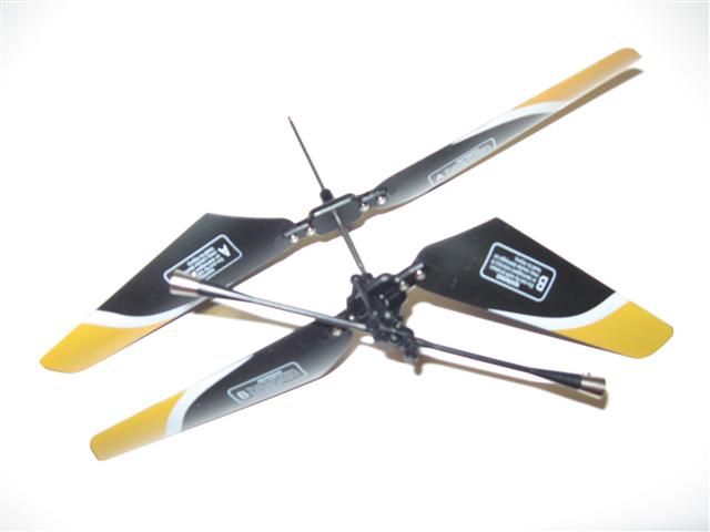 micro-rc-helicopter-top-bottom-propellers-9808-02-9808-03-w-balance-bar-yellow-53.png