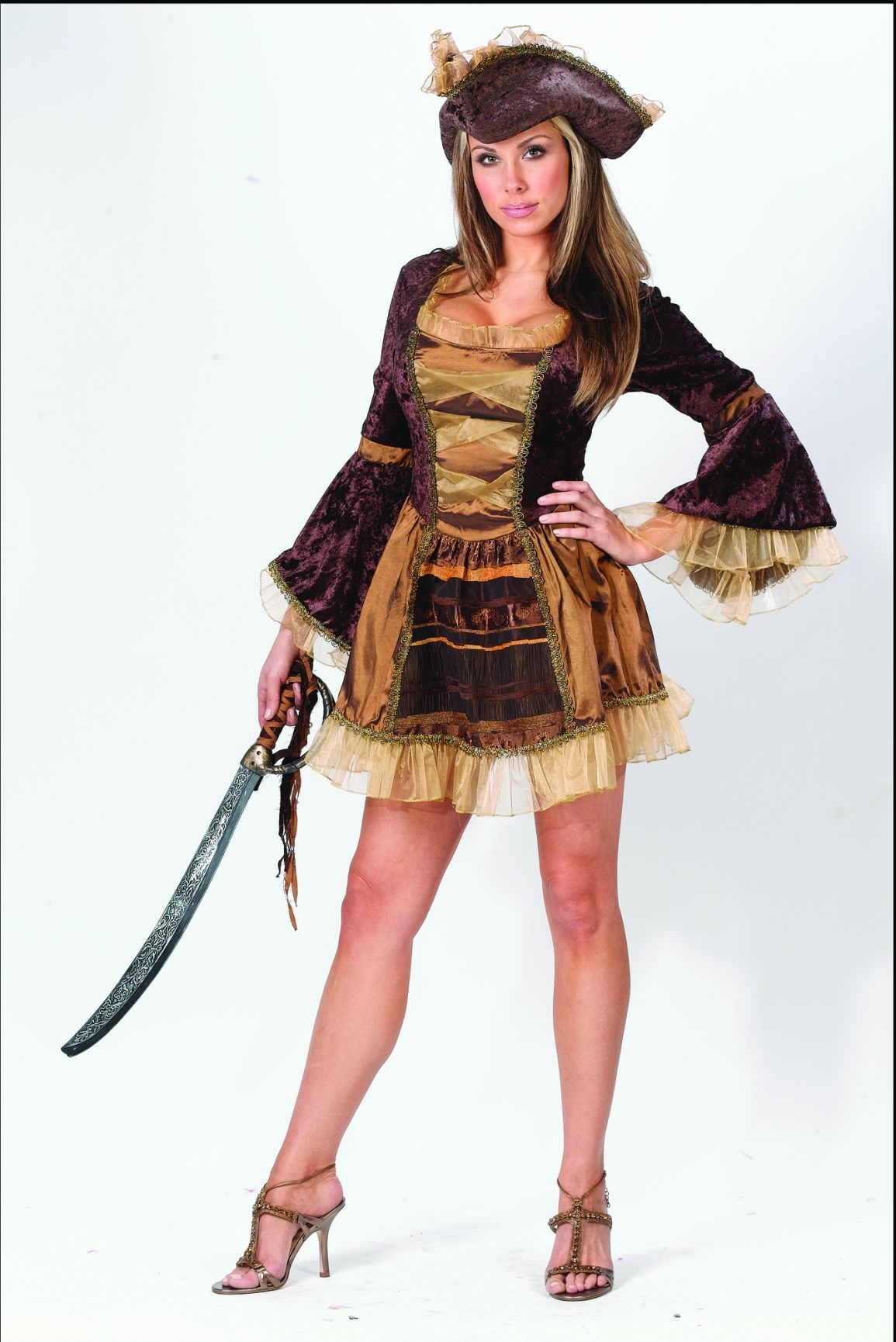 pirate-sassy-victorian-sm-med-52.png