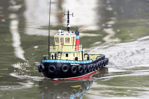 professional-remote-control-tugboat-is-ready-to-play-with-106.png