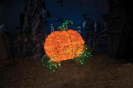 pumpkin-coach-light-up-35.png