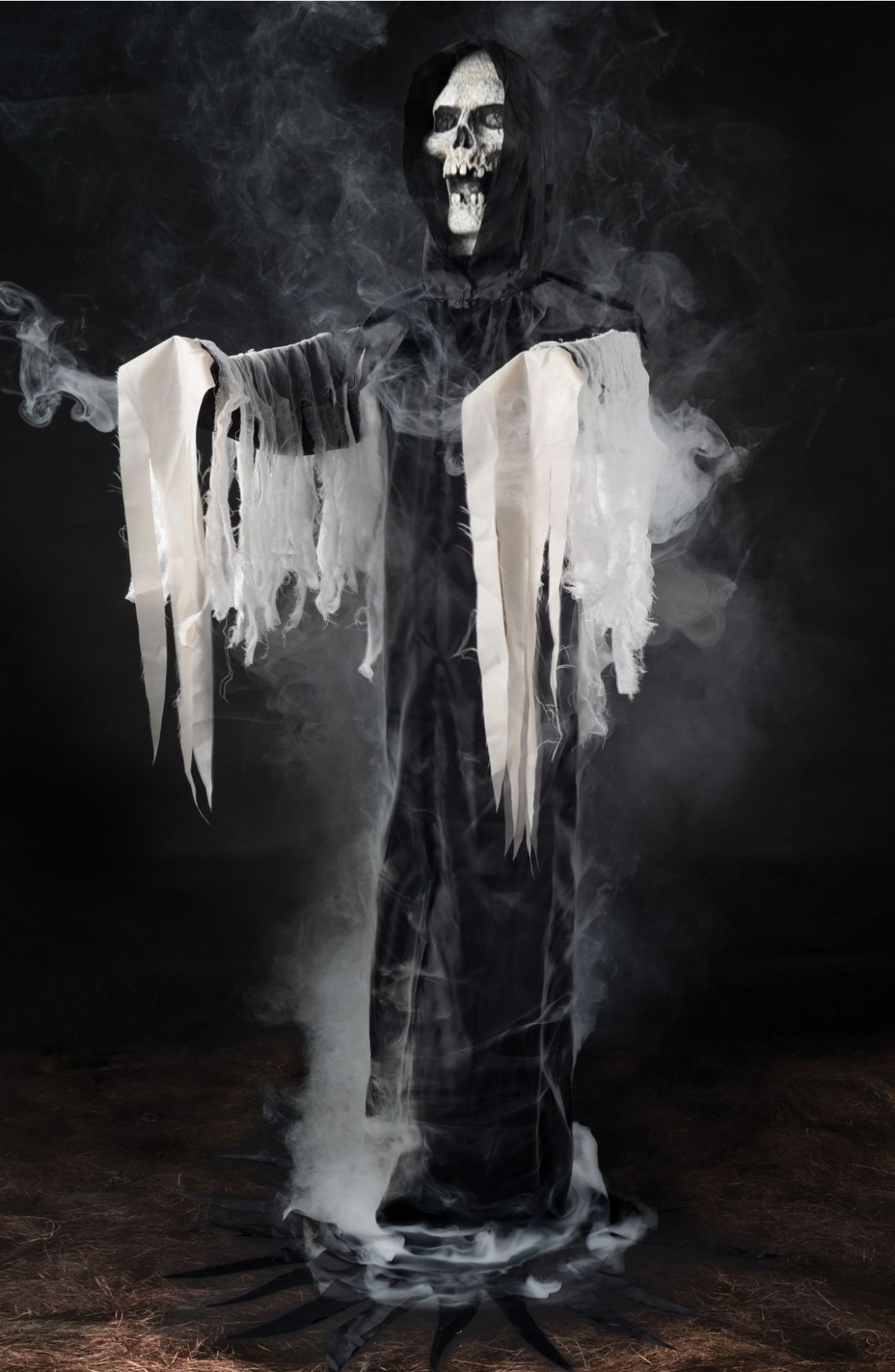 reaper-fogger-phantom-in-black-costume-27.png