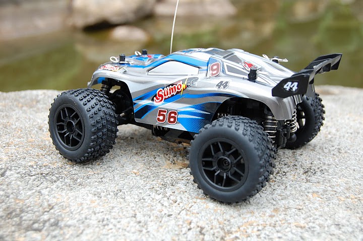 remote-control-rc-4wd-hobby-grade-1-24th-scale-sumo-racing-truggy-96.png