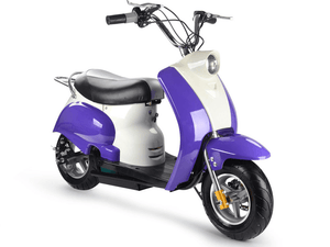 scooter-duo-in-green-6v-continually-entertains-85.png