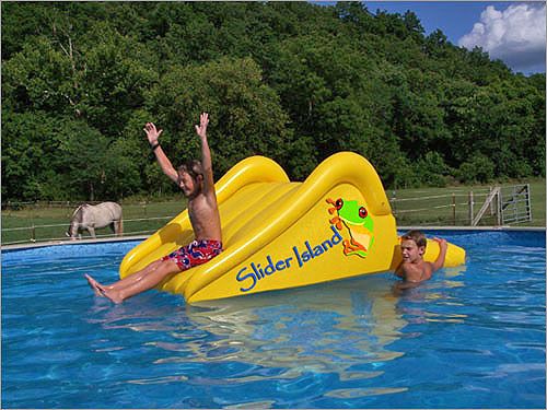 slider-island-pool-slide-50.png