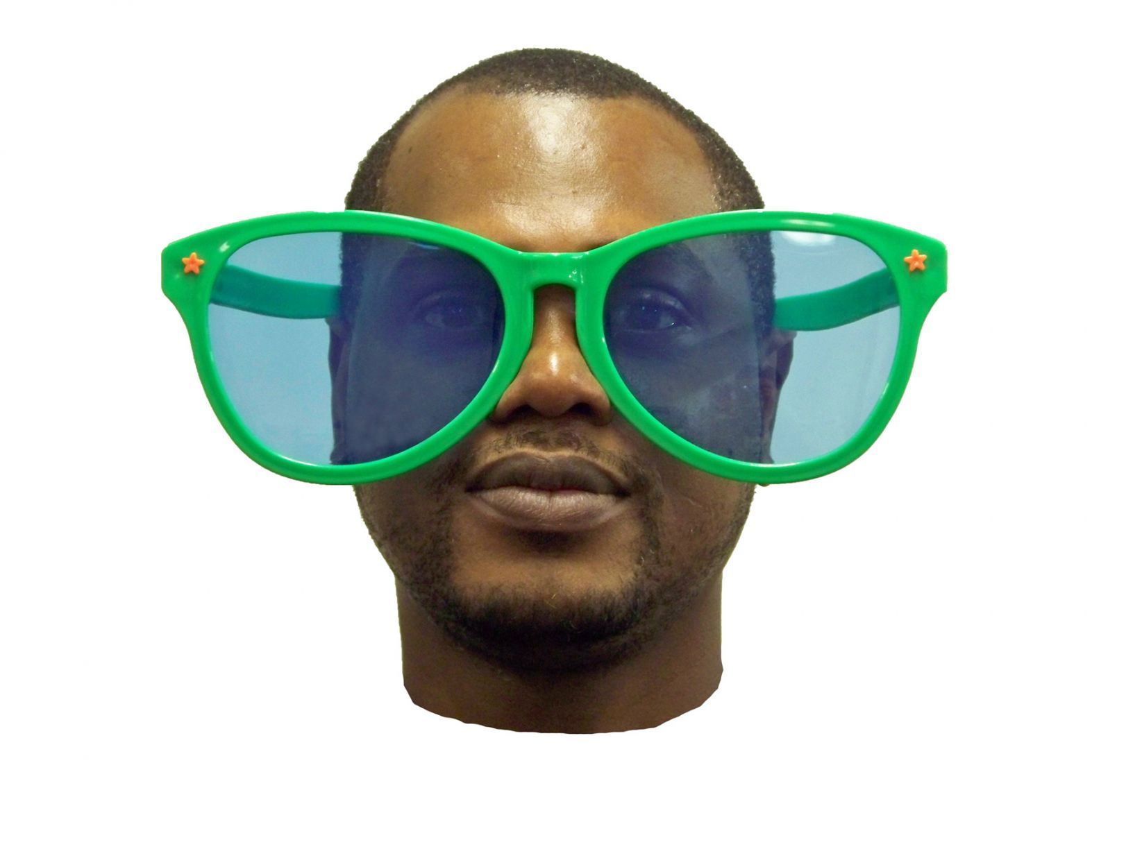 sunglasses-giant-50.png