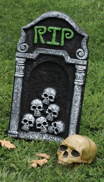 tombstone-21-rip-w-skulls-33.png