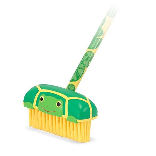 tootle-turtle-kids-push-broom-melissa-and-doug-43.png