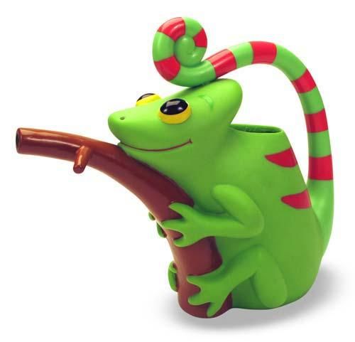 verdie-chameleon-watering-can-melissa-and-doug-41.png